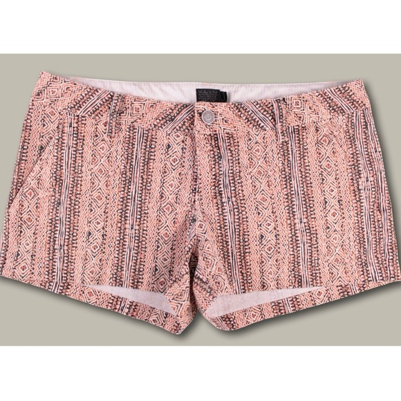 Volcom Pants - Volcom Boho Geometric Aztec Tribal Print Chino Shorts Size 5 Low Rise Stretch